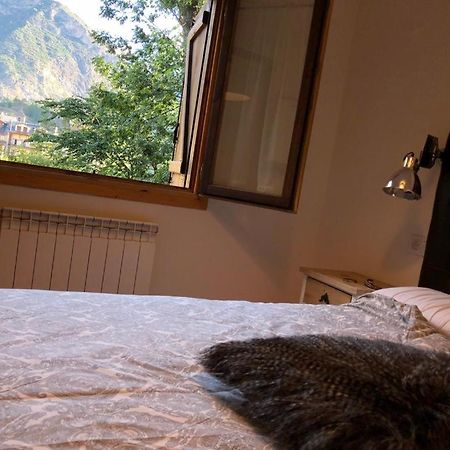 Апартаменты Bpirineos-La Casita Del Rebeco Бенаске Экстерьер фото